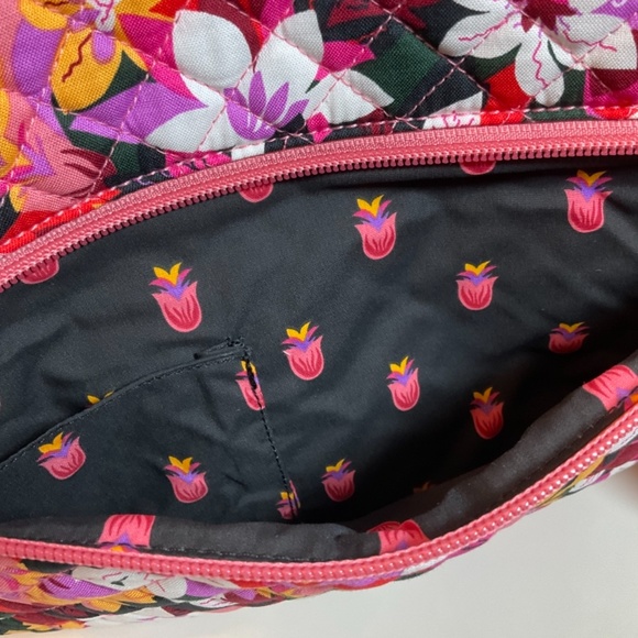 Vera Bradley Weekender Travel Bag Suitcase Spring Break Coral - Picture 4 of 8